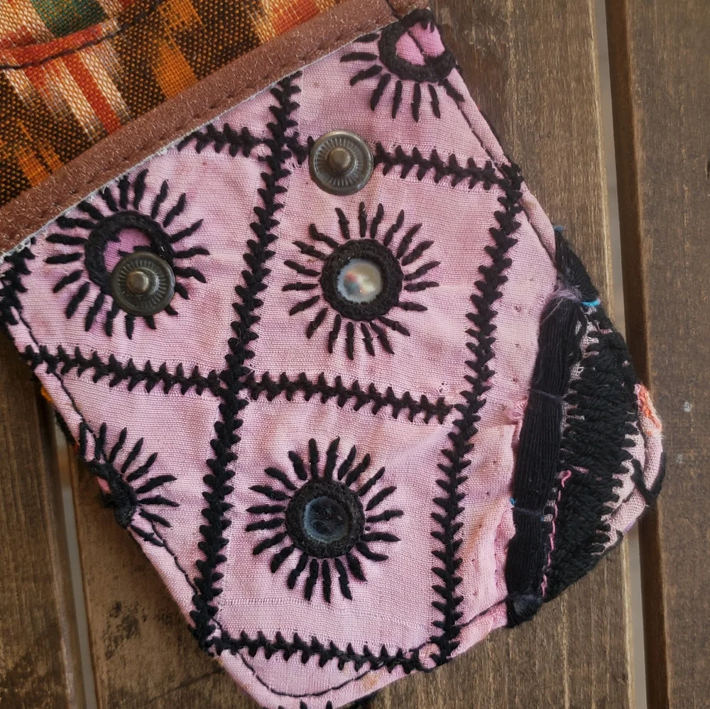 🪬🍄 Free People Boho Embroidered Repurposed vtg banjara hippie Wallet card case